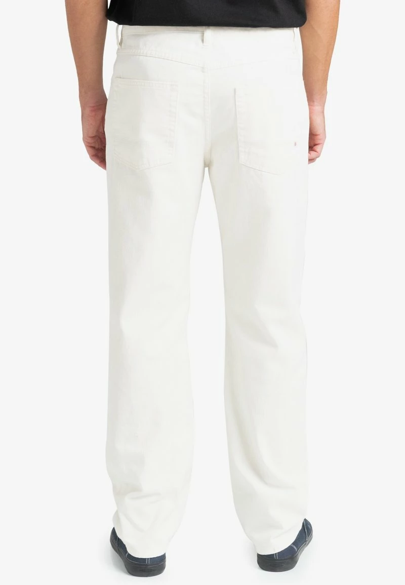 Element Homme MIT REGULAR FIT Jean Droit White 3 Element Homme MIT REGULAR FIT Jean Droit White – Image 3