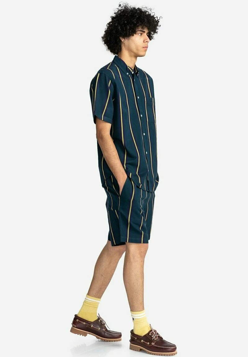 Element Homme DOWNHILL STRIPES Short Reflecting Pond 6 Element Homme DOWNHILL STRIPES Short Reflecting Pond – Image 6