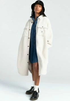 Element MANITOBA PILE Manteau Court Natural Femme