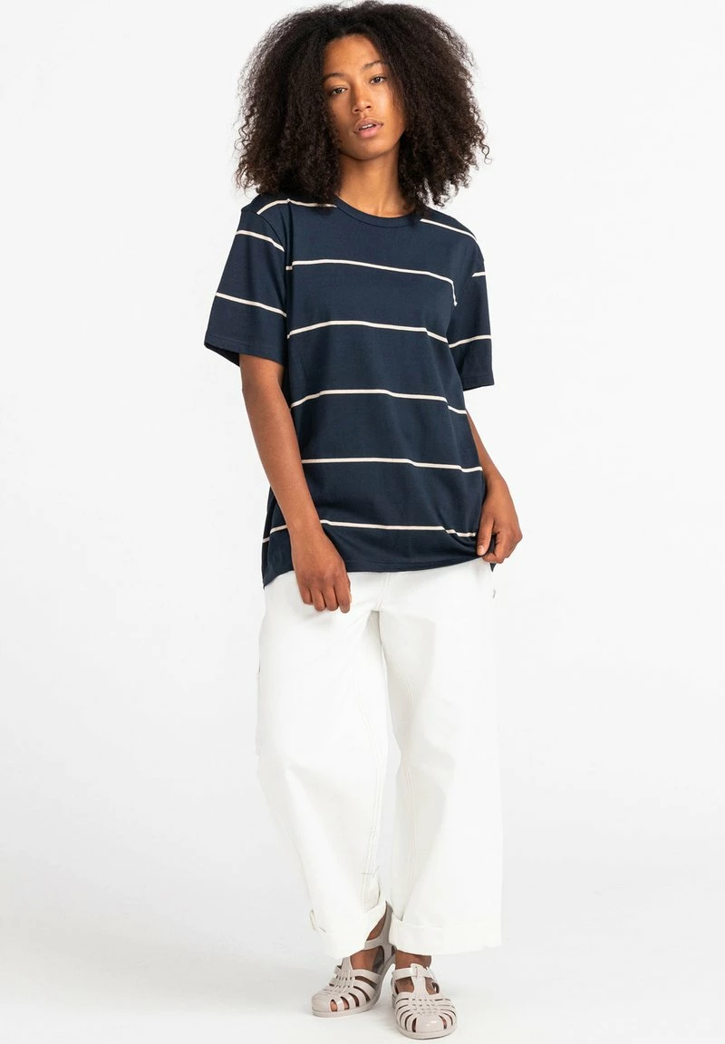 ELEMENT OLNEY STRIPE T SHIRT MANCHES COURTES POUR HOMME C1SSJ3 T Shirt Imprimé Eclipse Navy 2 ELEMENT OLNEY STRIPE T SHIRT MANCHES COURTES POUR HOMME C1SSJ3 T Shirt Imprimé Eclipse Navy – Image 2