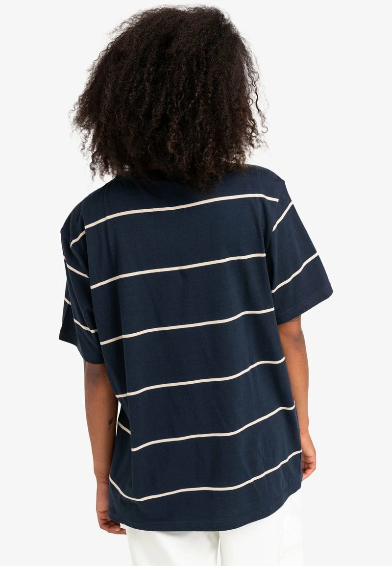ELEMENT OLNEY STRIPE T SHIRT MANCHES COURTES POUR HOMME C1SSJ3 T Shirt Imprimé Eclipse Navy 3 ELEMENT OLNEY STRIPE T SHIRT MANCHES COURTES POUR HOMME C1SSJ3 T Shirt Imprimé Eclipse Navy – Image 3